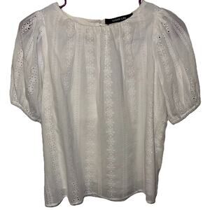 Women’s Sugar Lips White Eyelet Embroidered Blouse Short Sleeve W Bow NWT SZ. XS